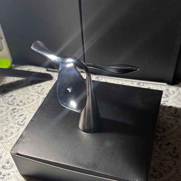 Silver Metal Balancing Bird Sculpture and Bottle Opener - New in Box!! Watch! - Picture 6 of 6